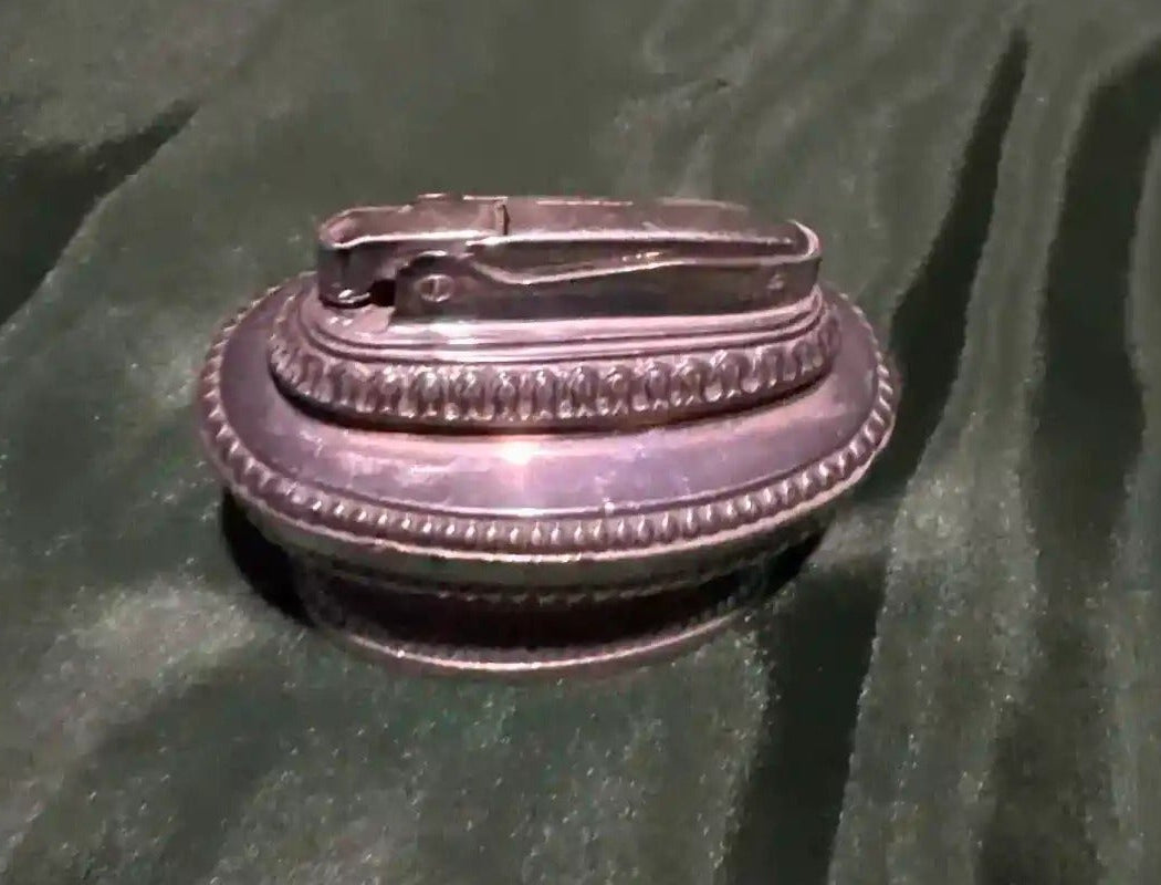 Ronson Queen Anne Table Lighter
