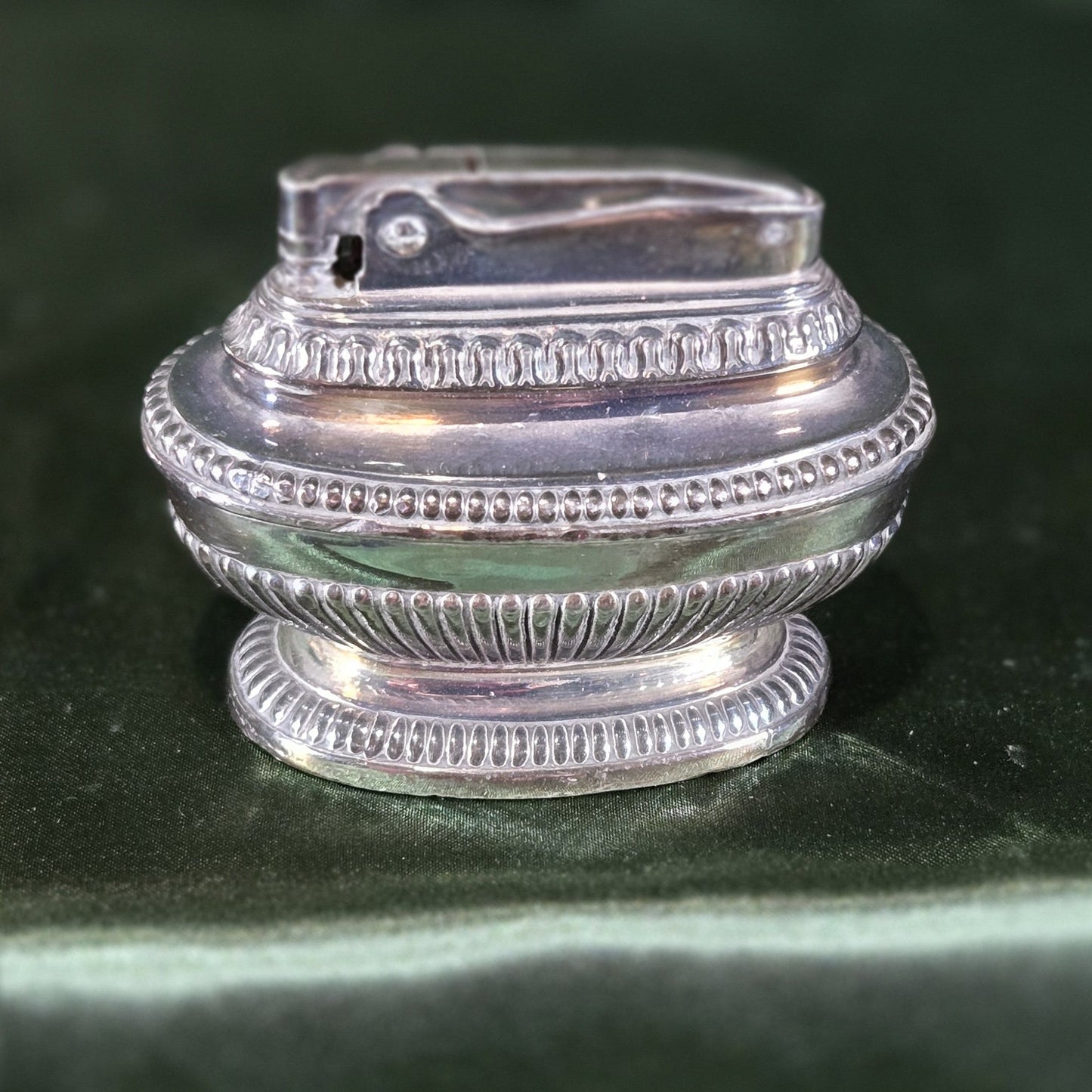 Ronson Queen Anne Table Lighter