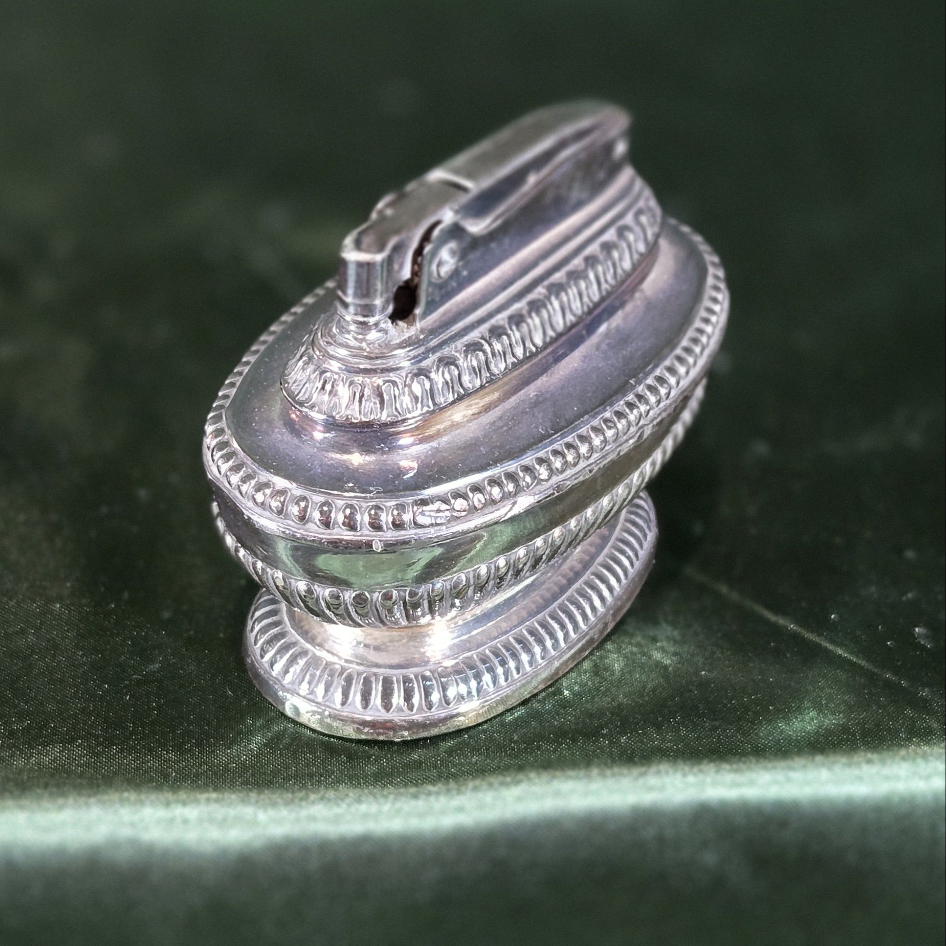 Ronson Queen Anne Table Lighter